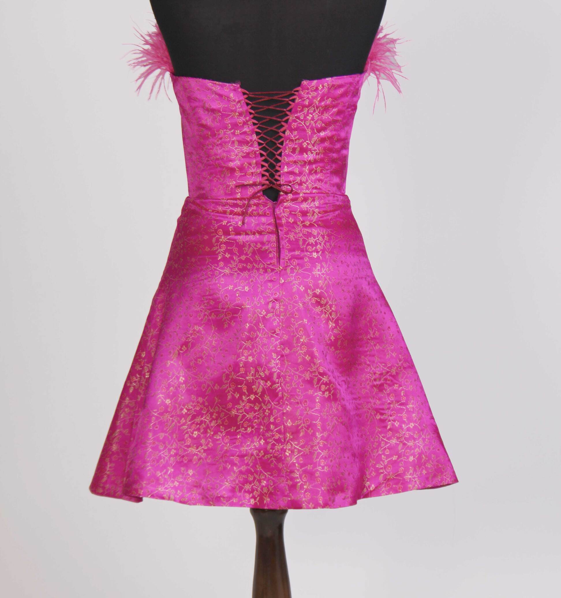 پیراهن کوتاه سرخابی|دخترانه|کفش پاشنه دار سرخابی