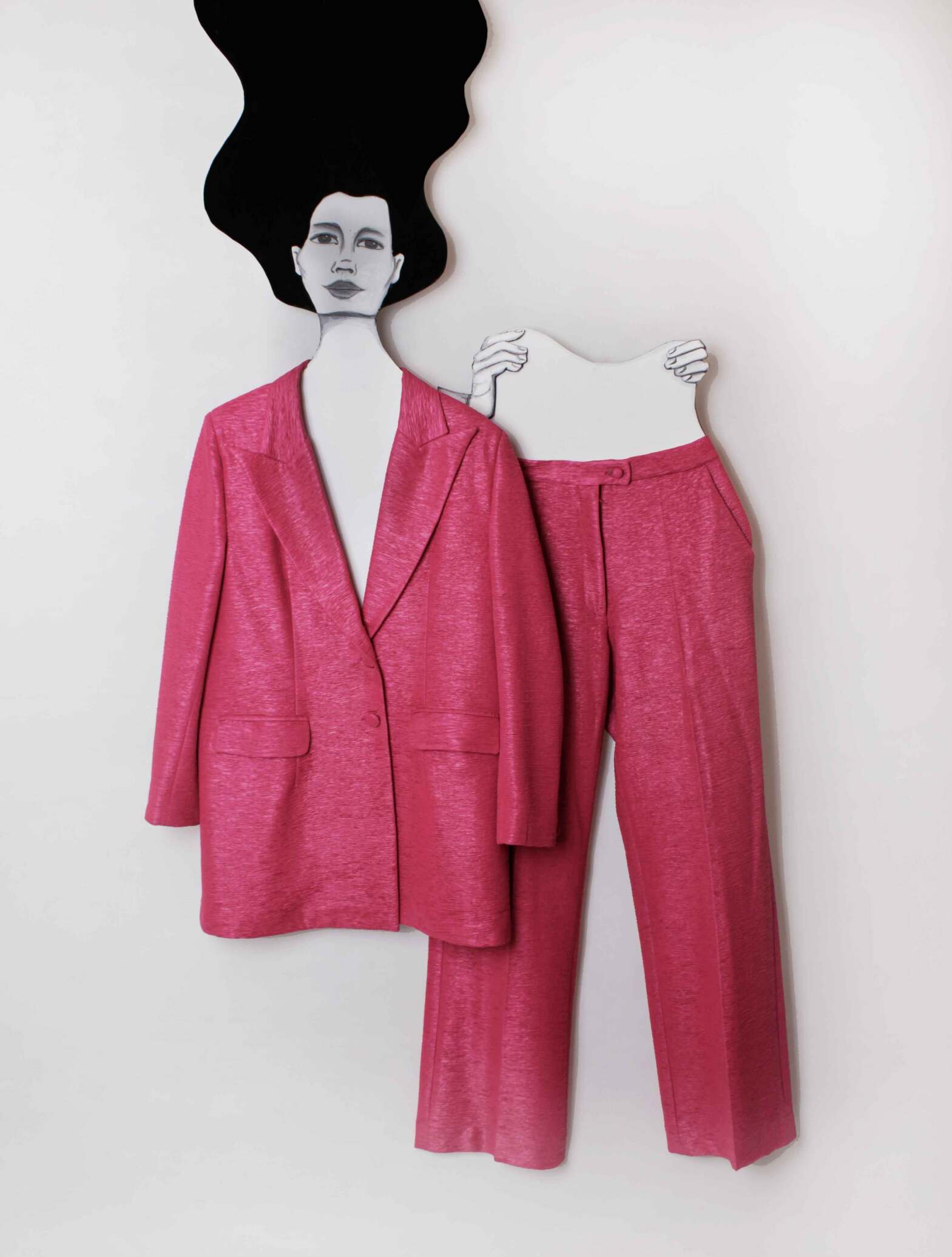 کت و شلوار صورتی